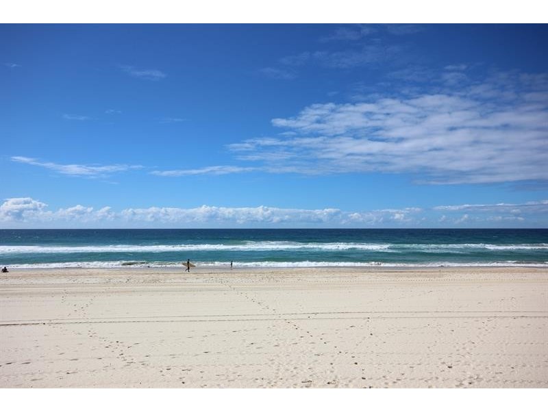 11/3 Tedder Ave, Main Beach QLD 4217