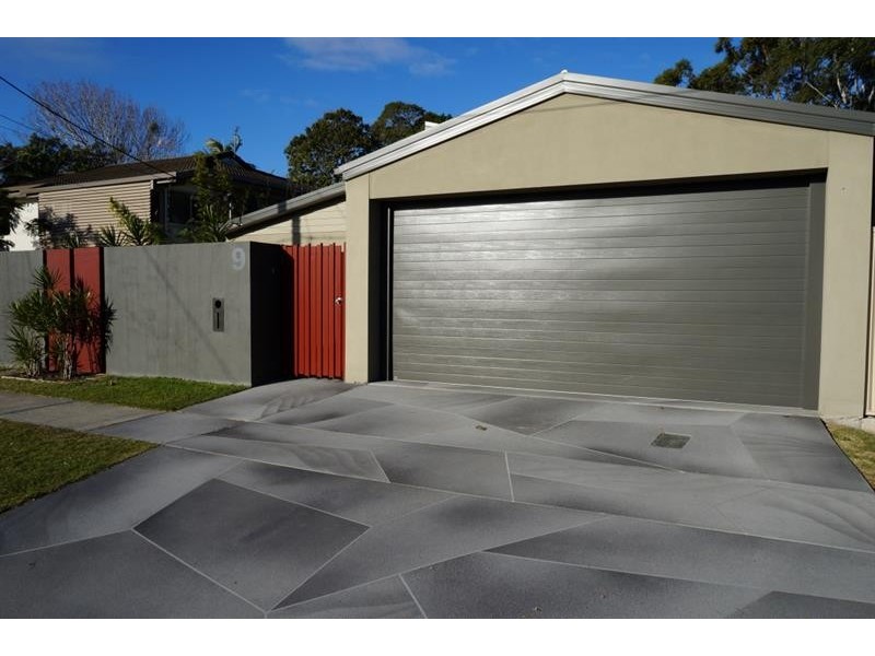 9 Ashgrove Ave, Runaway Bay QLD 4216