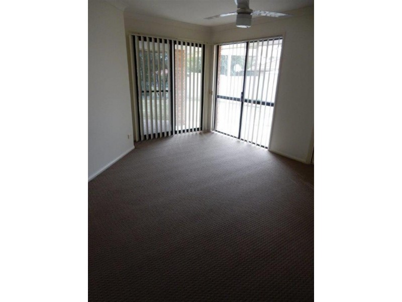 4 St Stephens Dr, Upper Coomera QLD 4209