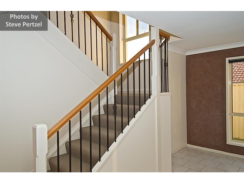 62 Tiger Dr, Arundel QLD 4214