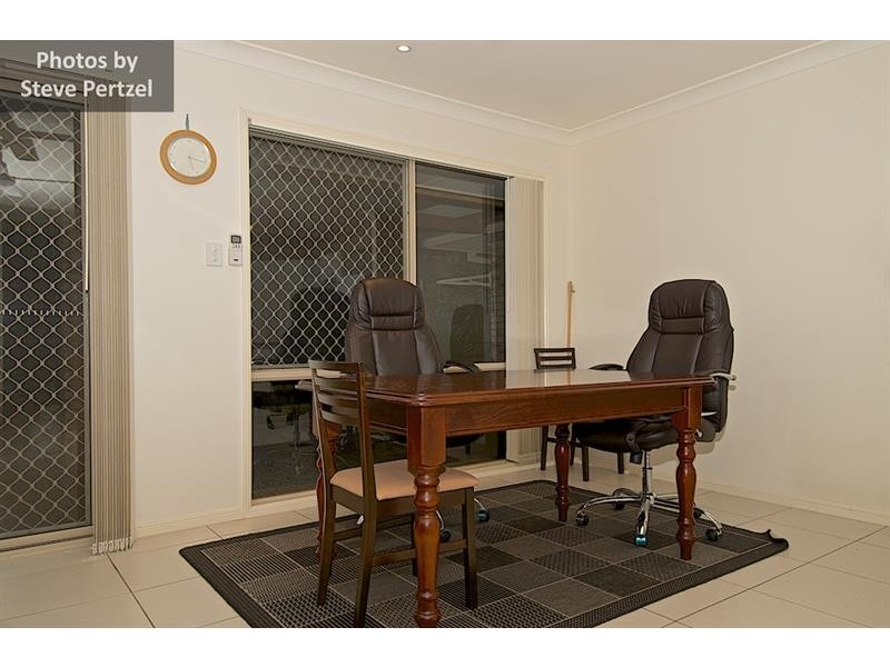 69 Victoria Dr, Pacific Pines QLD 4211