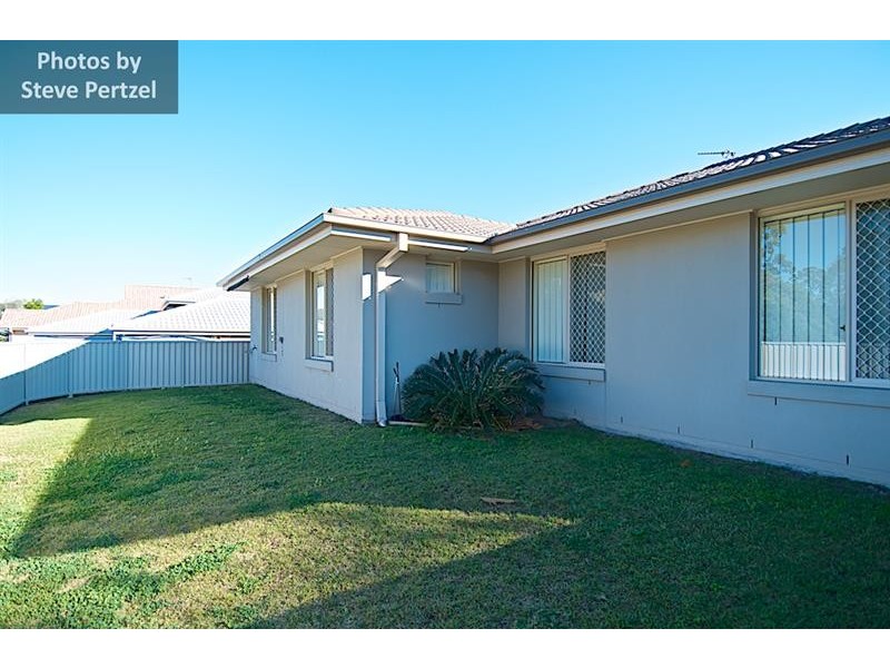 69 Victoria Dr, Pacific Pines QLD 4211