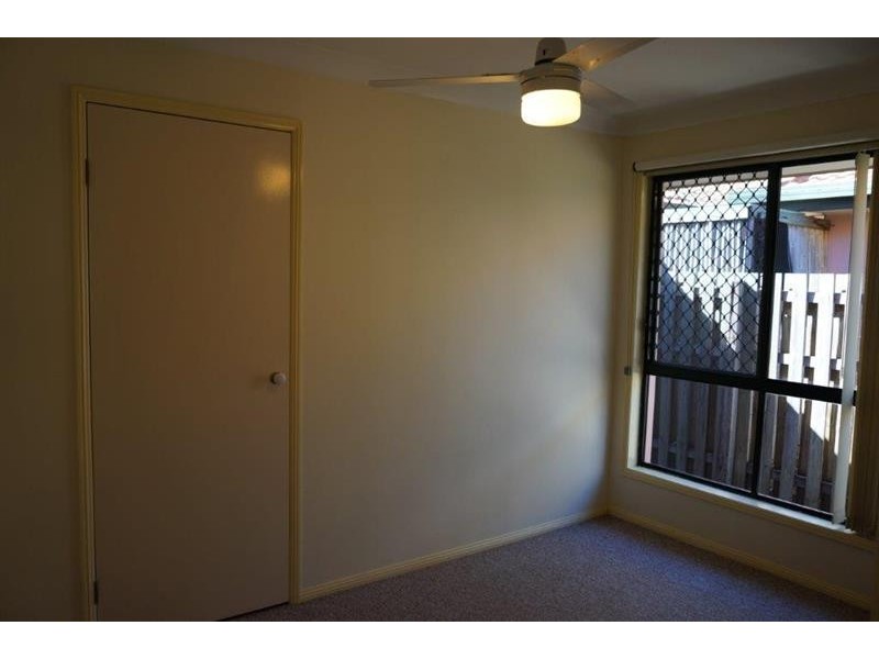 2/130 Greenacre Dr, Parkwood QLD 4214