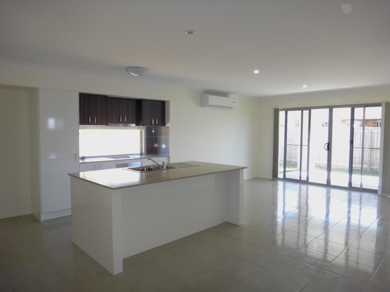 64 Damian Leeding Way, Upper Coomera QLD 4209