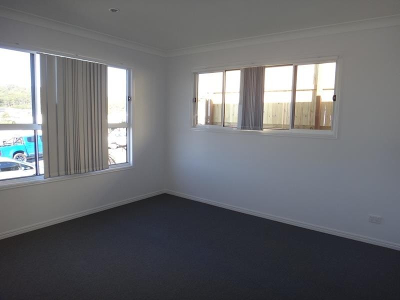 50 Damian Leeding Way, Upper Coomera QLD 4209