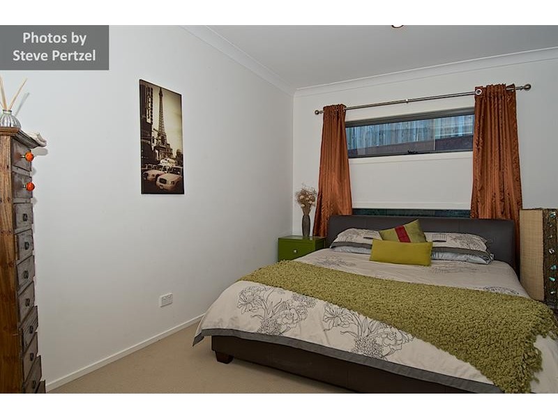 24 Riverbreeze  Cres, Maudsland QLD 4210