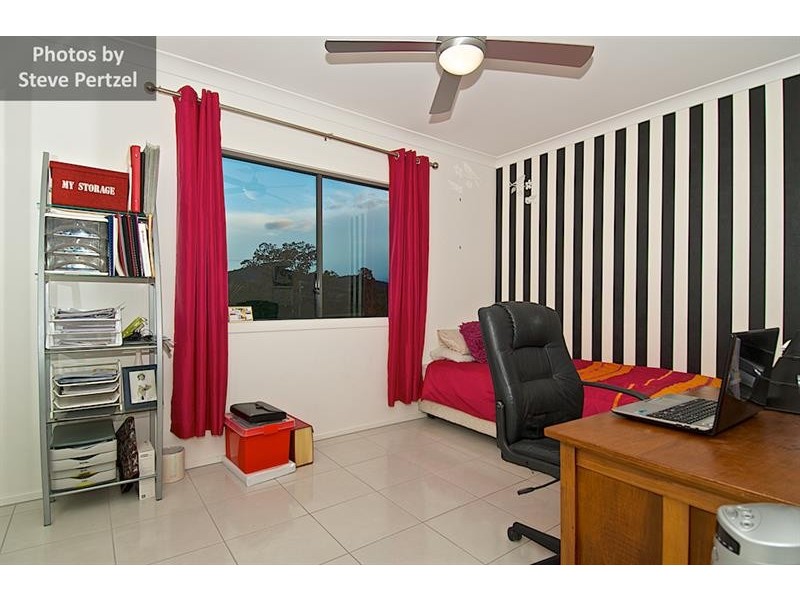 24 Riverbreeze  Cres, Maudsland QLD 4210