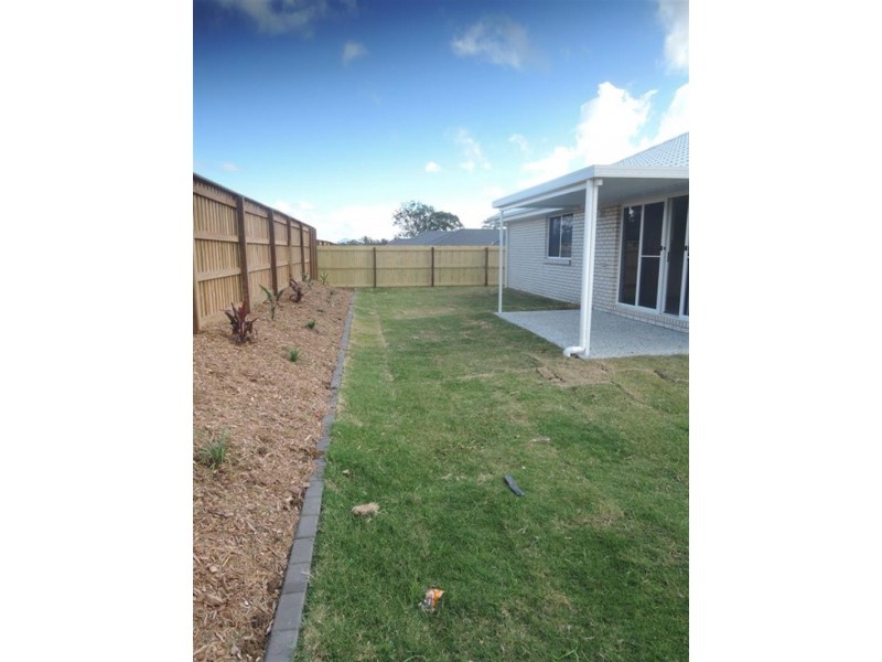 9 Lachlan  St, Gleneagle QLD 4285