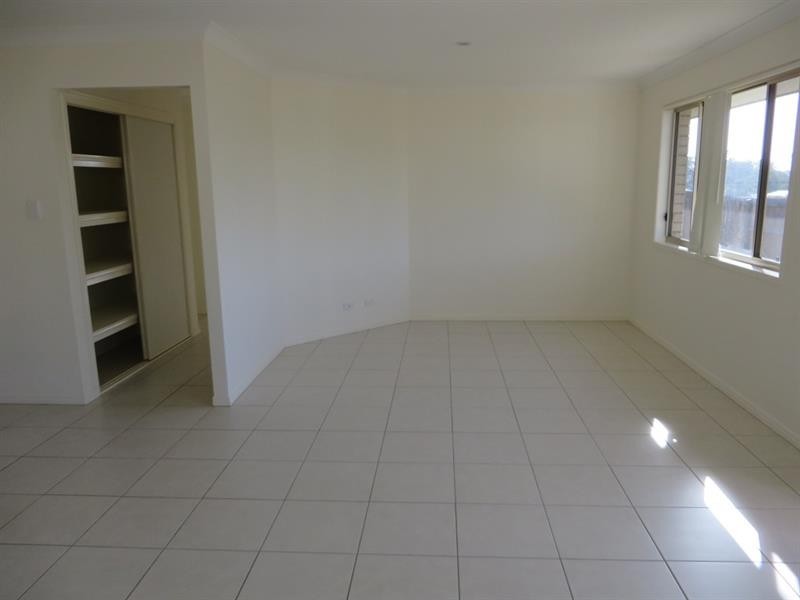 4 Joanne Ct, Gleneagle QLD 4285