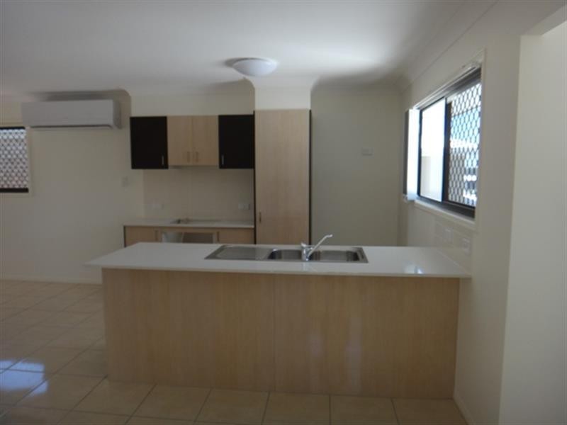 45 Damian Leeding Way, Upper Coomera QLD 4209