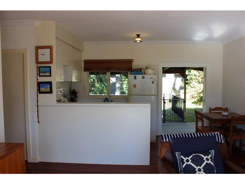 8 Stoke Lane, Labrador QLD 4215