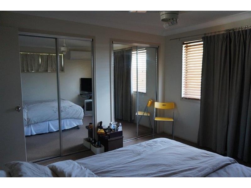 1/80 Broad St, Labrador QLD 4215