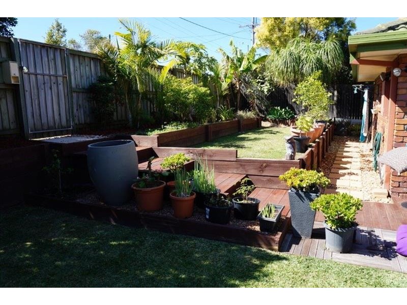 1/80 Broad St, Labrador QLD 4215