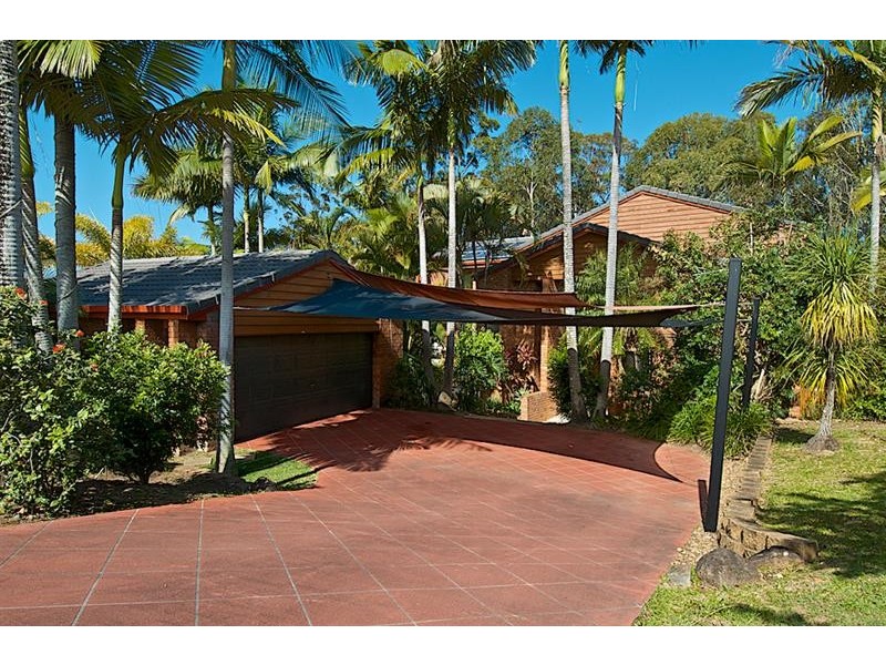 26 Ben Hogan Cres, Parkwood QLD 4214