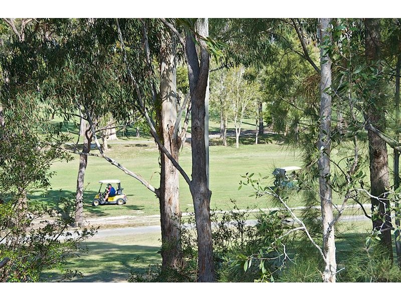 26 Ben Hogan Cres, Parkwood QLD 4214