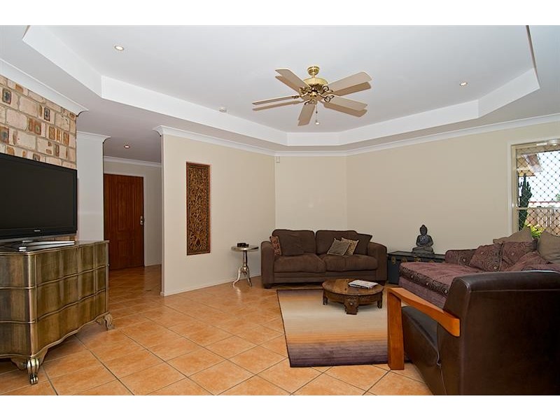 29 Open Dr, Arundel QLD 4214