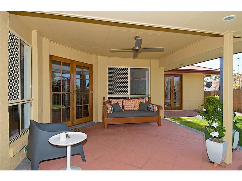 29 Open Dr, Arundel QLD 4214