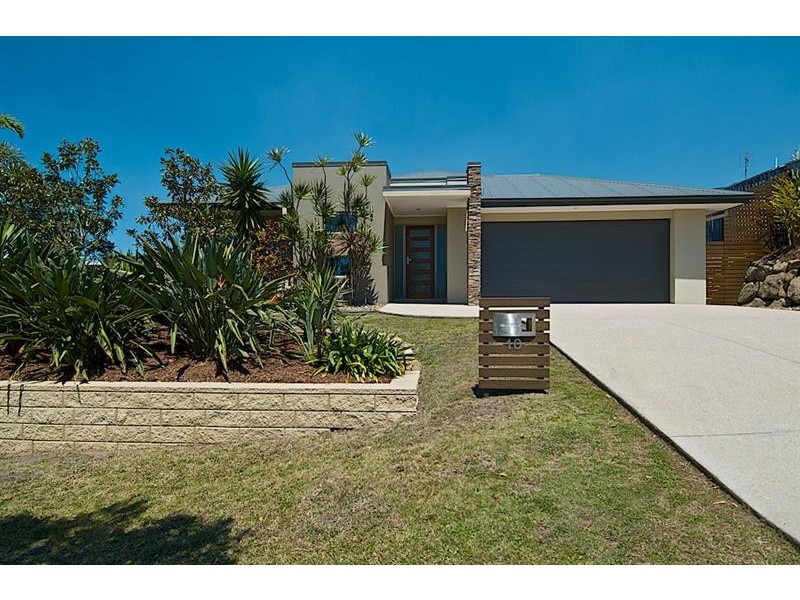 10 Laughlen Ch, Pacific Pines QLD 4211