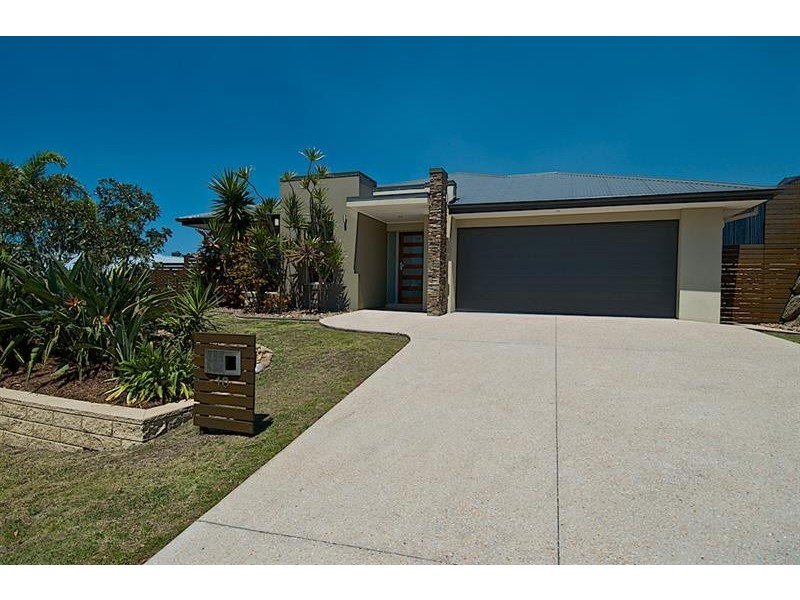 10 Laughlen Ch, Pacific Pines QLD 4211