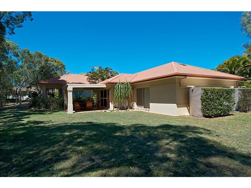 16 Waterwood Ct, Arundel QLD 4214