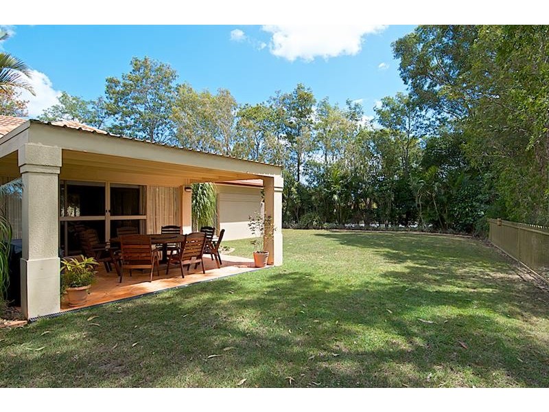 16 Waterwood Ct, Arundel QLD 4214