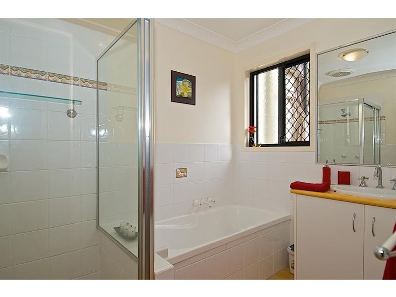 118 Christina Ryan Way, Arundel QLD 4214