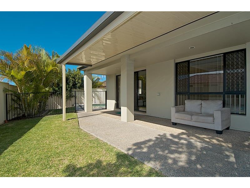 118 Christina Ryan Way, Arundel QLD 4214