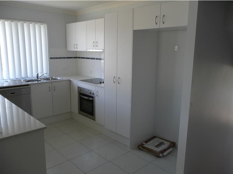 11 Anna Ave, Ormeau QLD 4208