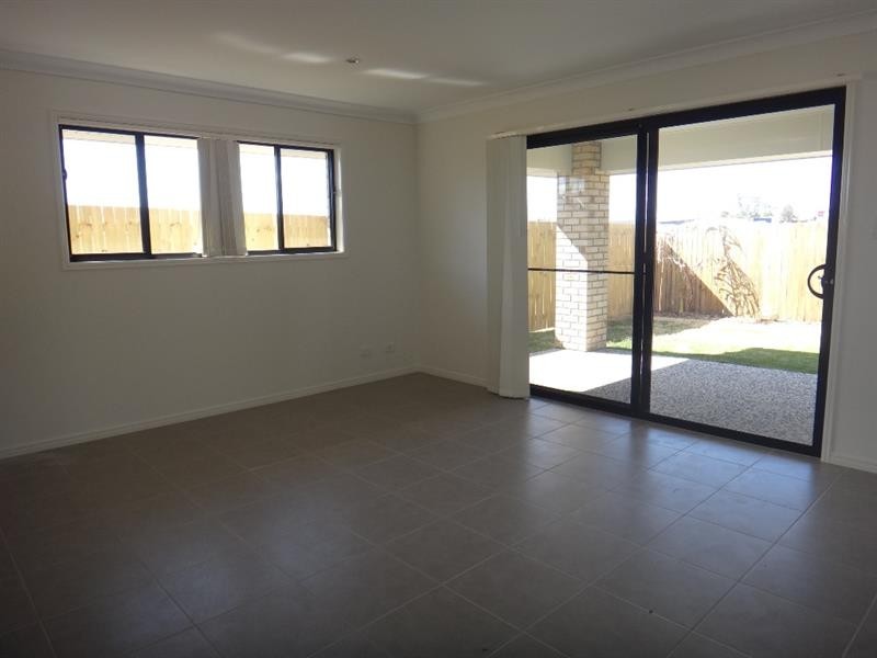 33 Hasemann Cres, Upper Coomera QLD 4209