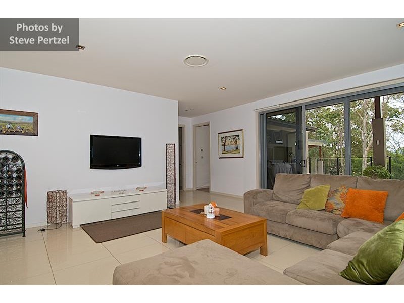 11A Uplands Dr, Parkwood QLD 4214