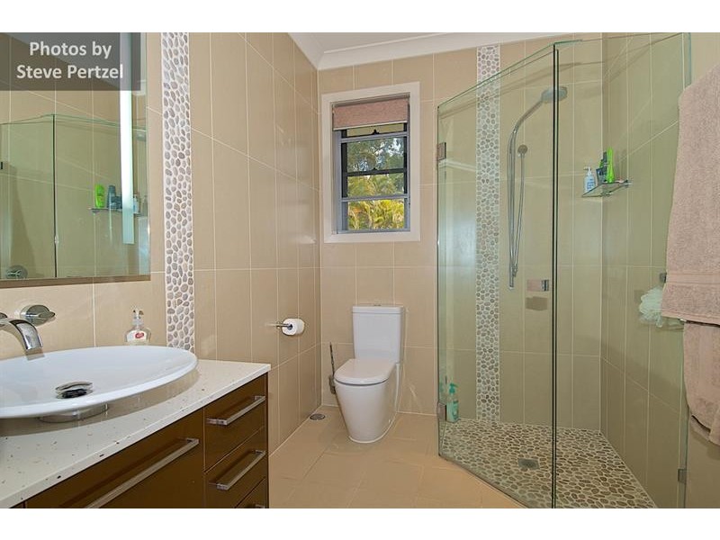 11A Uplands Dr, Parkwood QLD 4214