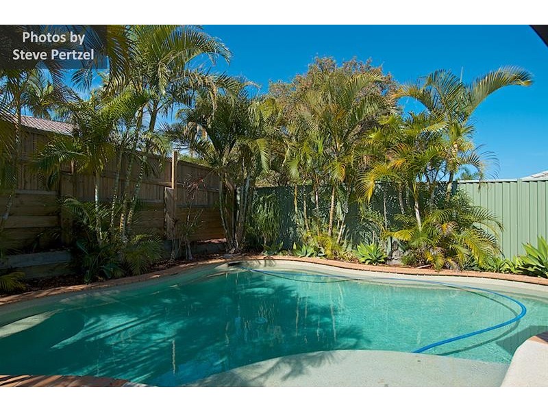 69 Arnold Palmer Dr, Parkwood QLD 4214