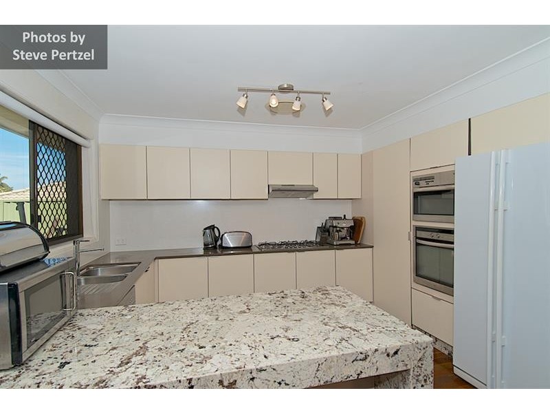 69 Arnold Palmer Dr, Parkwood QLD 4214