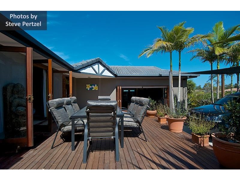 69 Arnold Palmer Dr, Parkwood QLD 4214