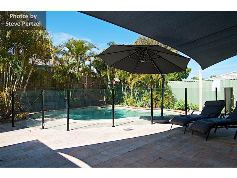 69 Arnold Palmer Dr, Parkwood QLD 4214