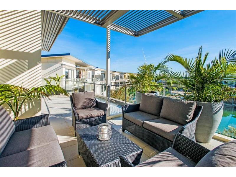 Hope Island QLD 4212