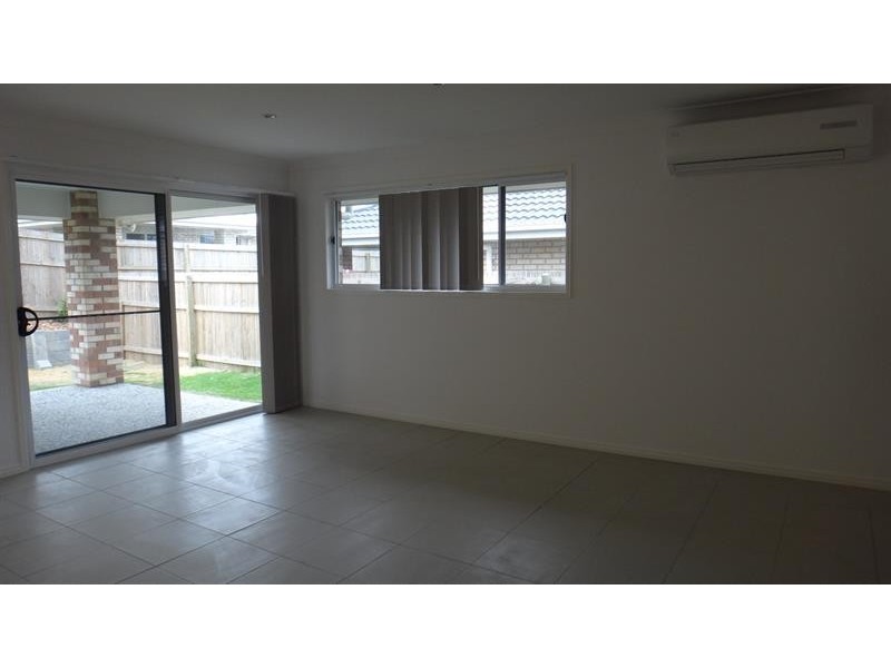 72 Damian Leeding Way, Upper Coomera QLD 4209