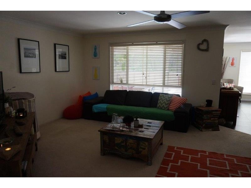 123 Henry Cotton Dr, Parkwood QLD 4214