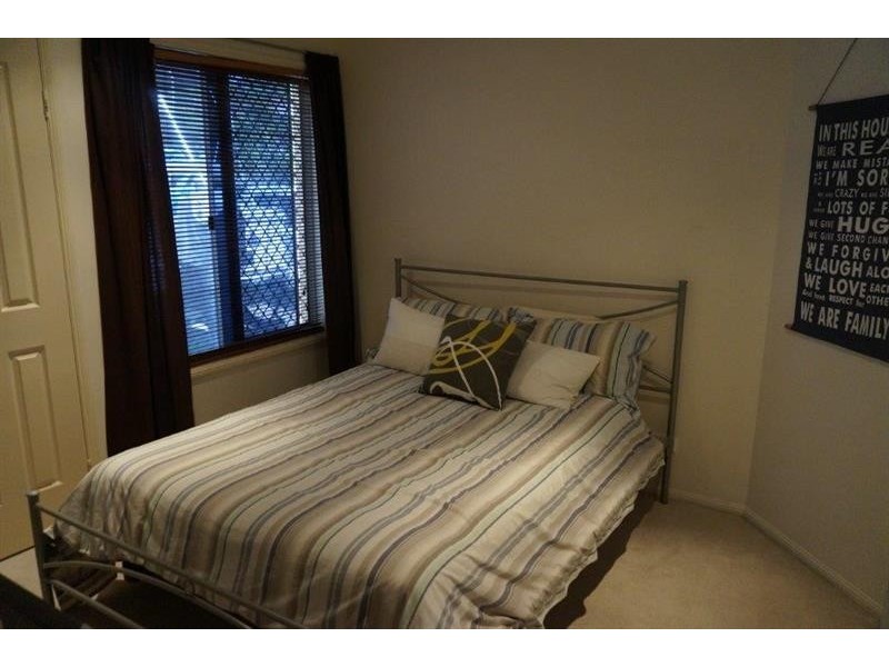 123 Henry Cotton Dr, Parkwood QLD 4214