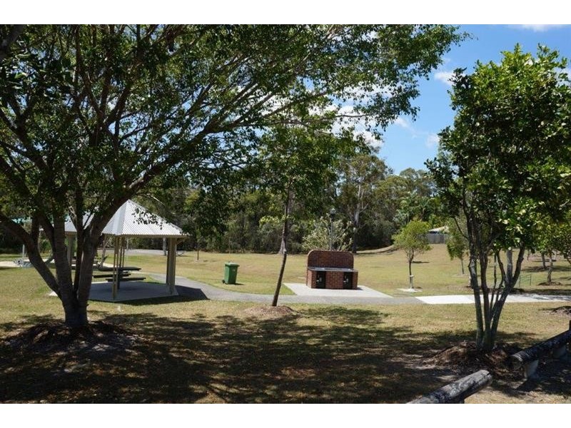 123 Henry Cotton Dr, Parkwood QLD 4214