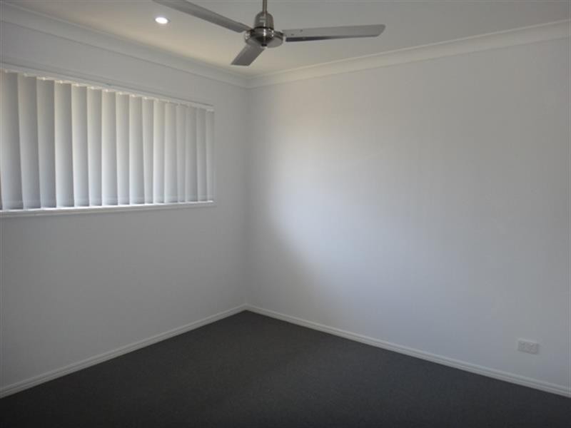 55 Damian Leeding  Way, Upper Coomera QLD 4209