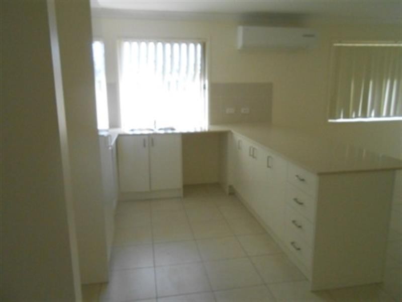 14 Lachlan St, Gleneagle QLD 4285