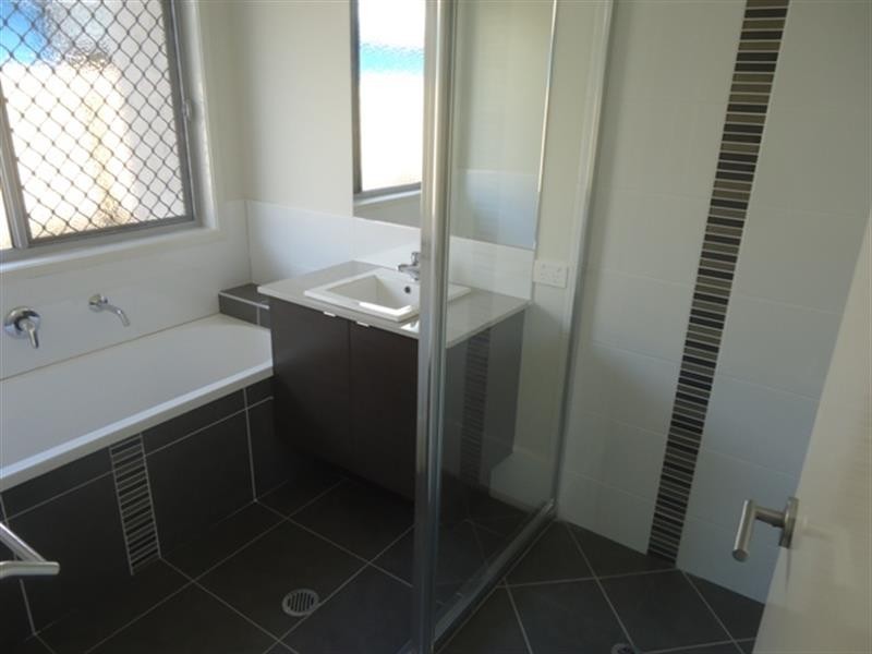 5 Moonlight Lane, Coomera QLD 4209