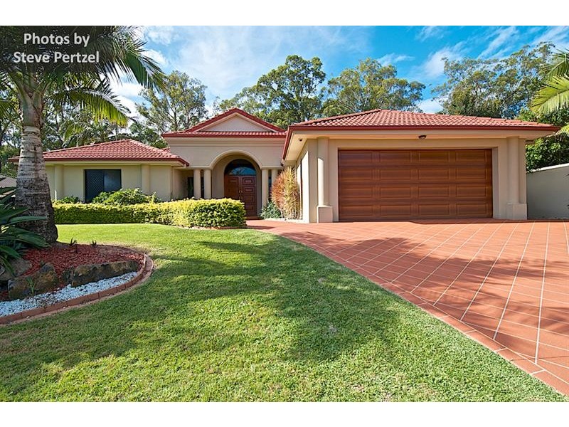 103 Arun Dr, Arundel QLD 4214