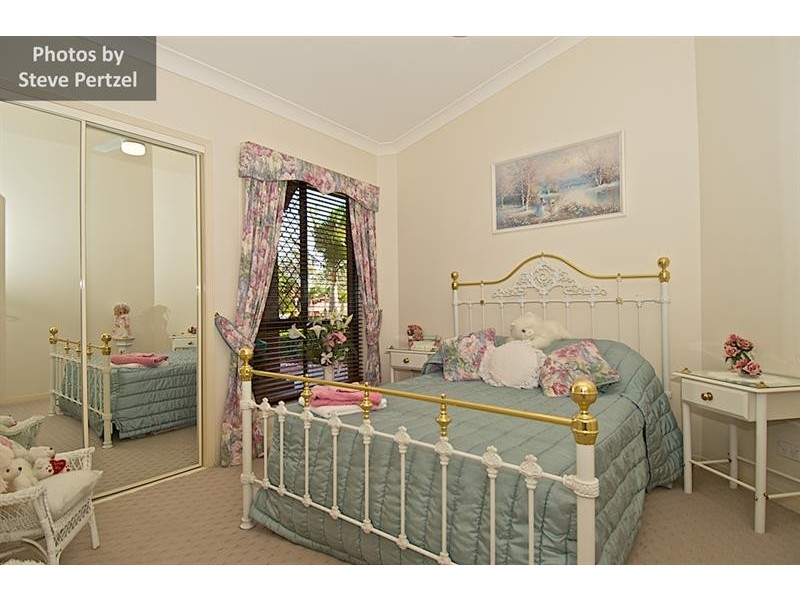 103 Arun Dr, Arundel QLD 4214