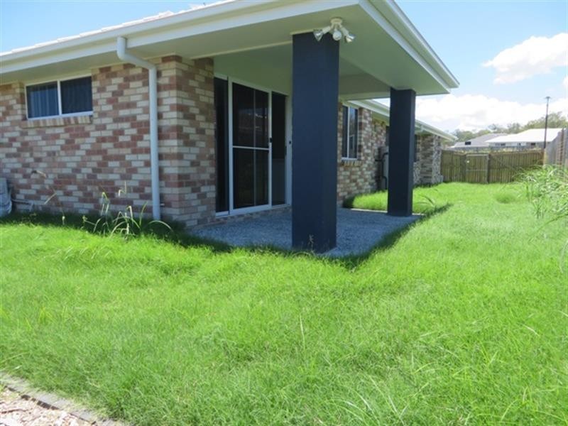 8 Phoebe Way, Gleneagle QLD 4285