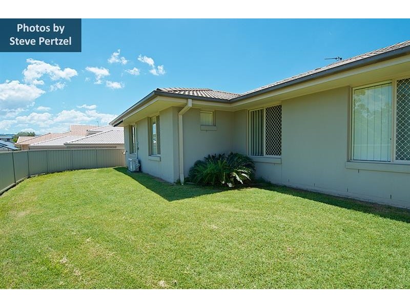 69 Victoria Dr, Pacific Pines QLD 4211
