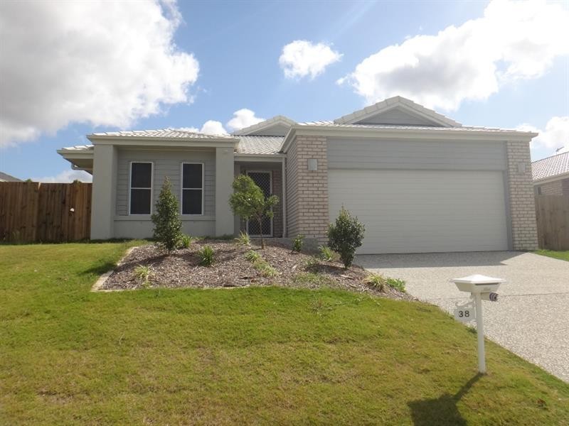 38 Hasemann Cres, Upper Coomera QLD 4209