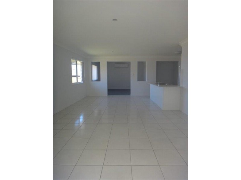 38 Hasemann Cres, Upper Coomera QLD 4209