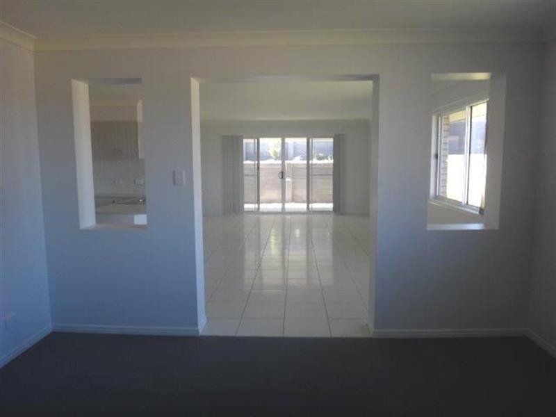 38 Hasemann Cres, Upper Coomera QLD 4209